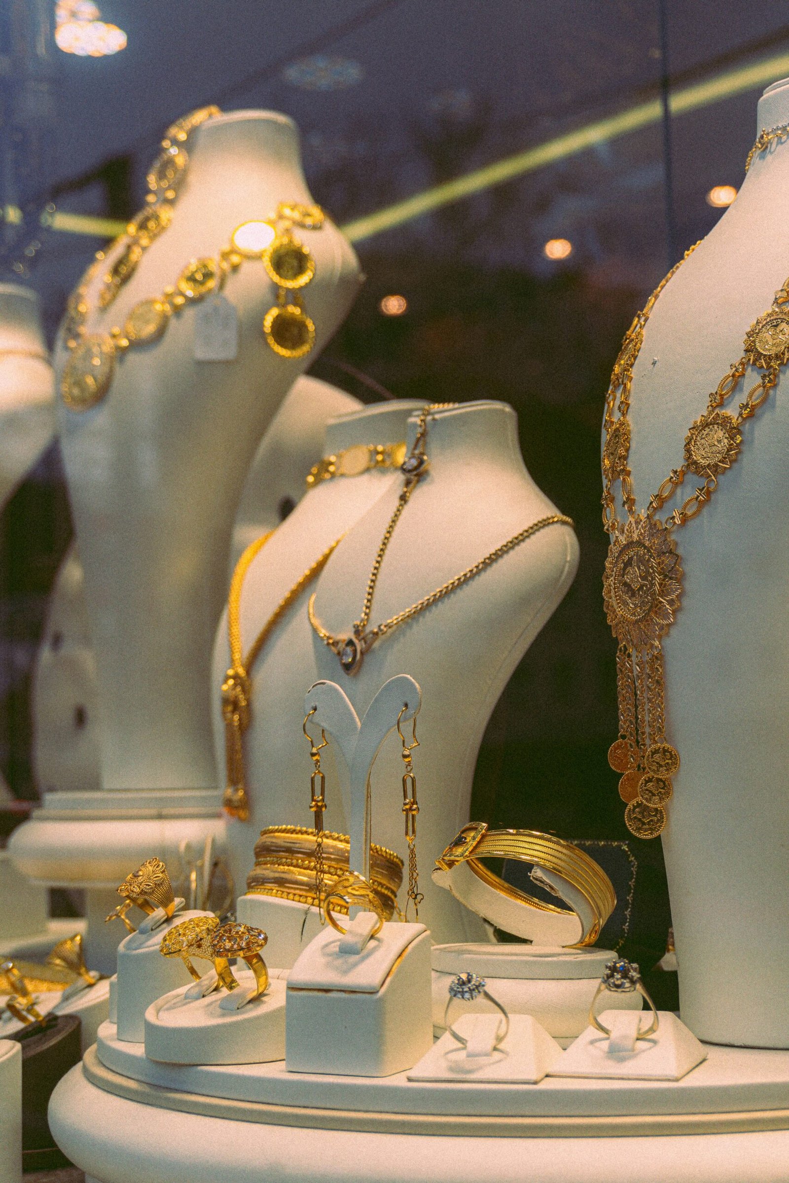 mark aliiev efoy8spcwqm unsplash